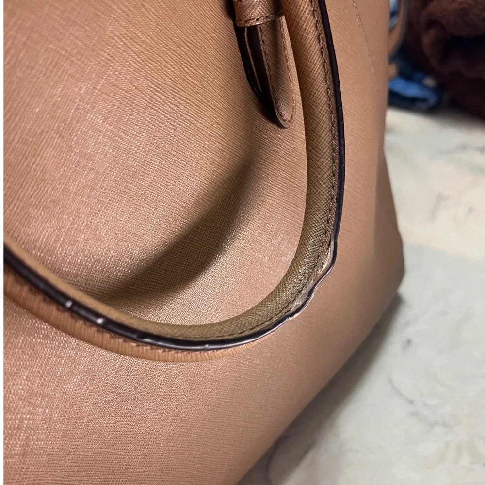 Michael Kors Saffiano Leather Satchel Bag Tan Gold Hardware Crossbody 30S4GTVS6L